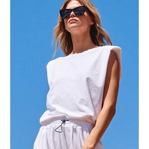 Sundry NWT Padded Shoulder Muscle Tank in White Size S - Picture 2 of 6